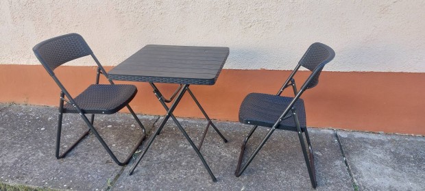 Kerti asztal 2 szkkel polipropilnbl  sszecsukhat, UV ll, rattan