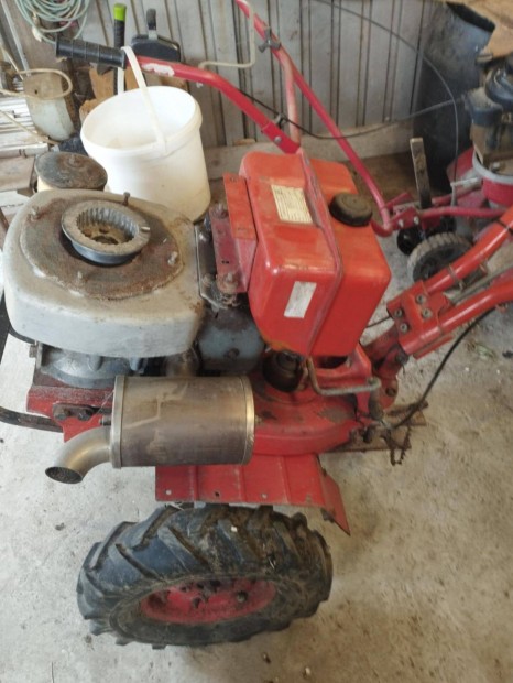 Kerti traktor