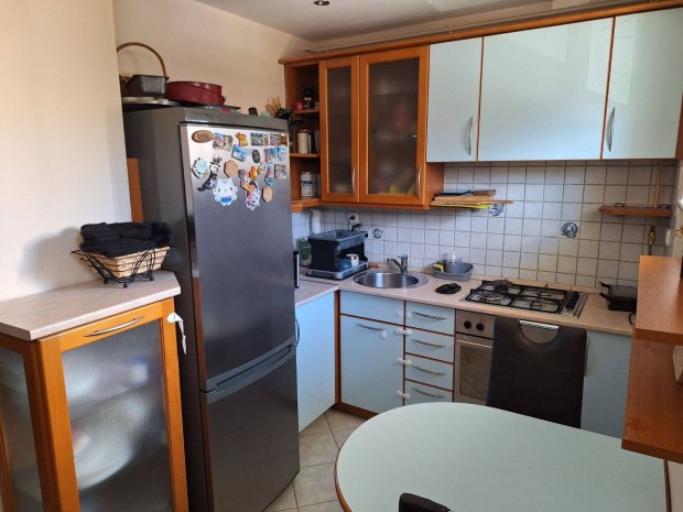 Kertv�ros csendes r�sz�n 2 szob�s lak�s elad�