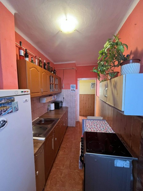 Kertv�rosban nagy erk�lyes lak�s elad�