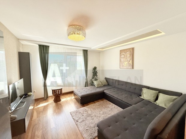 Kertv�rosi idill! F�ldszintes csal�di h�z elad� !