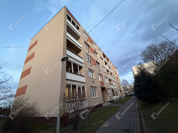 Kertv�rosi kiv�l� feloszt�s� lak�s - el�rhet� �ron