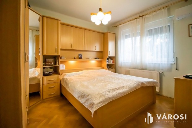 Kertv�rosi nappali+2 szob�s gy�ny�r� lak�s