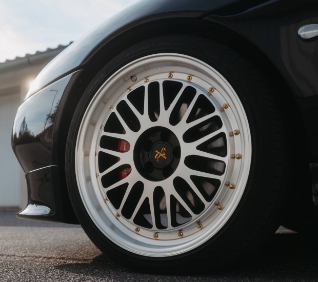 Keskin KT22 19"x8,5j 5x100 235/35 r19 ny�ri 