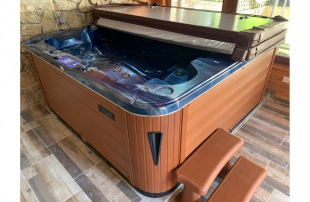 Készl. újwhirpoolmonecarlokids 6F WiFi jakuzzi masszázsmedence jacuzzi