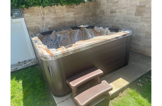 Készl.új Whirlpool Montecarlo 6F Wifis jakuzzi masszázsmedence jacuzzi