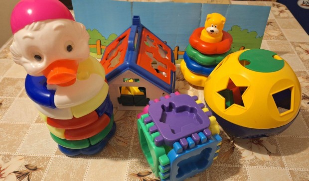 K�szs�g fejleszt� j�t�kok kicsiknek