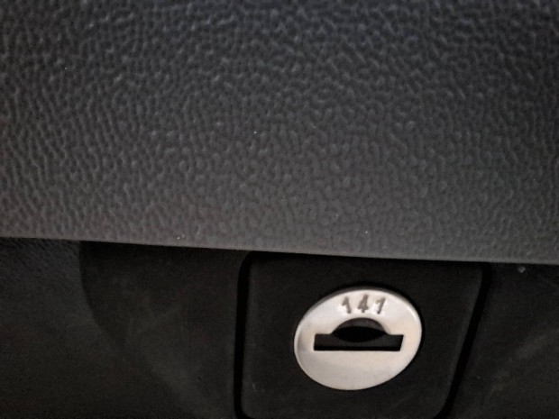 Kszlj a s szezonra kzepes mret tetboxal