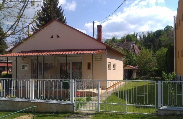 Kt apartman a frdtl 700 mterre