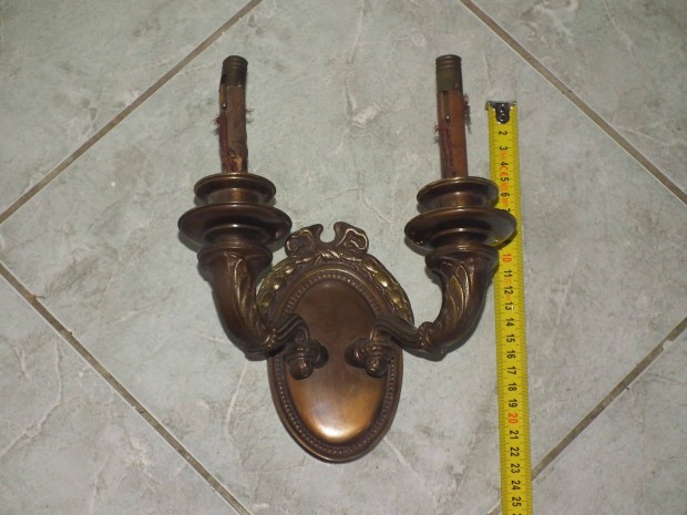 K�t gyerty�s patin�s r�z falikar