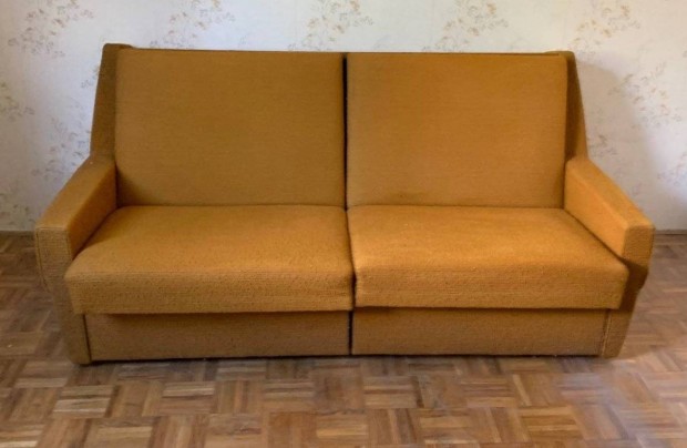 Két személyes, ágyneműtartós kinyiható rekamié