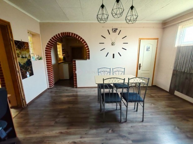 K�tegyh�zai 95 nm-es h�z elad�