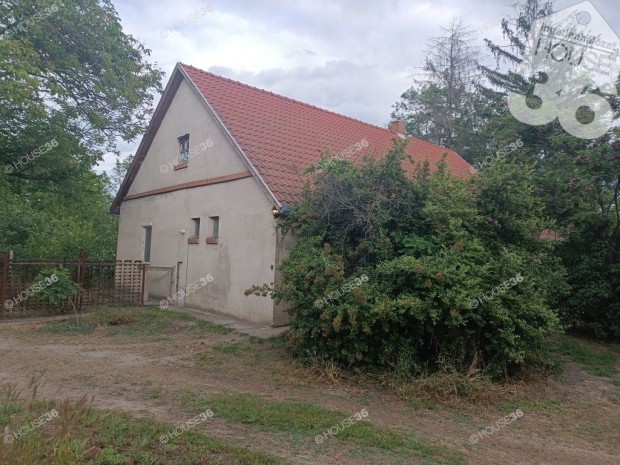 K�tgener�ci�s tanya 2,1 HA ter�lettel elad�!