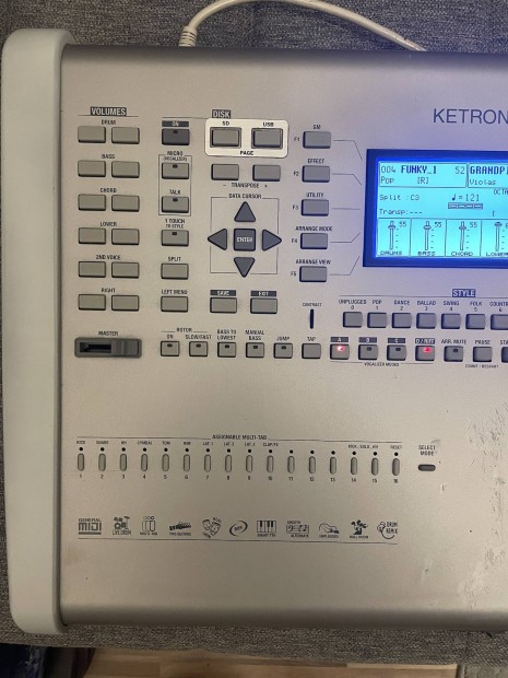 Ketron sd3 arranger modul mp/3 szveggel/sd/usb bvtmnnyel elad