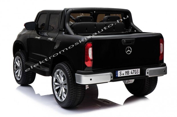Kétszemélyes Mercedes Benz X Class fekete elektromos kisautó - Akciós!