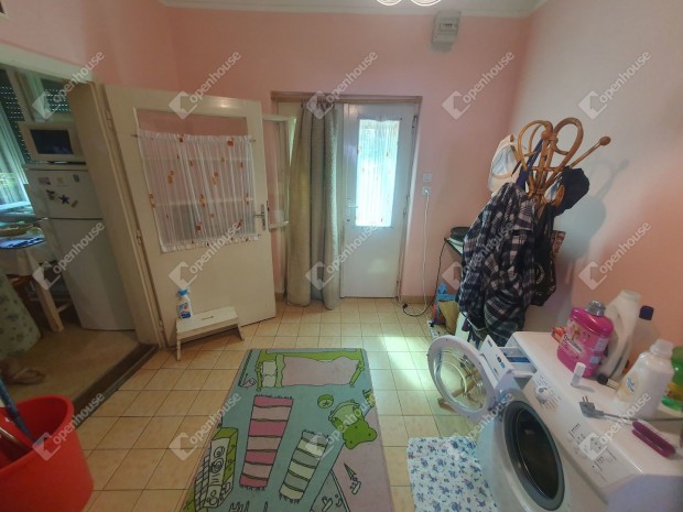 K�tszob�s csal�di h�z elad� a belv�roshoz k�zel�ben Nagykanizs�n.