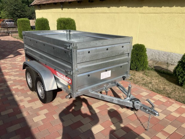 K�ttengelyes ut�nfut� 