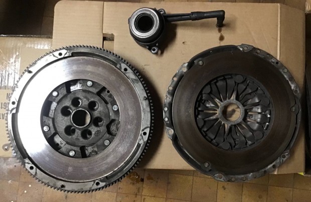 Kettöstömegü lendkerék, és kuplung szett, Audiba, VW-be és Skodába