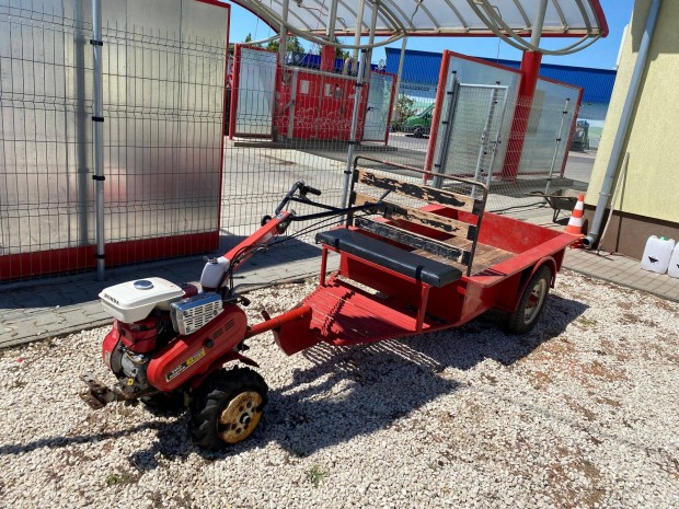 Keveset futott Honda Mio 7,5LE kistraktor eladó