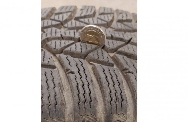 Keveset futott Téligumi szett Skoda Fabia Volkswagen Polo 5x100