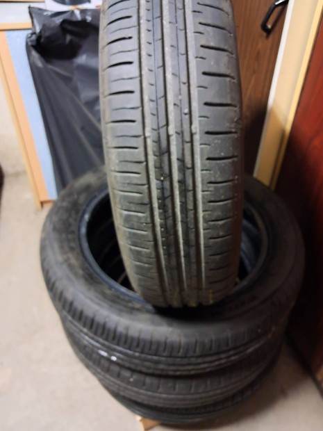 Keveset futott nyri gumi elad!