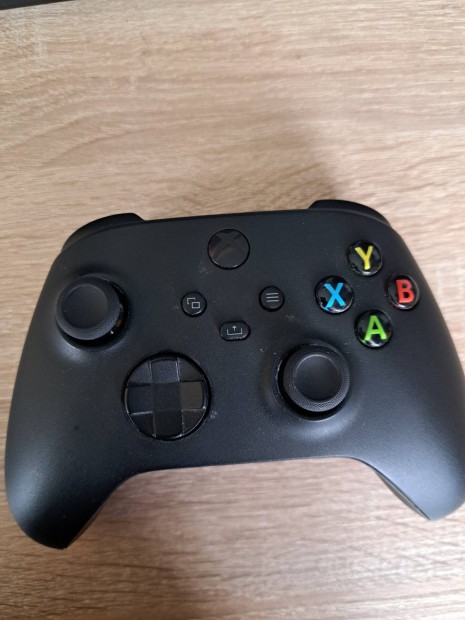 Keveset hasznlt Xbox Series X nek a kontrollere