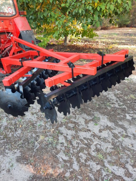 Keveset hasznlt kitn llapot fggesztett v trcsa elad!