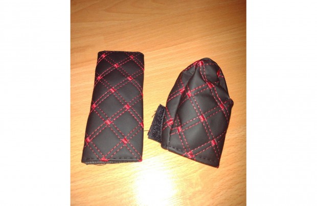 K�zif�k kar �s v�lt� gomb bor�t�s fekete piros varr�ssal