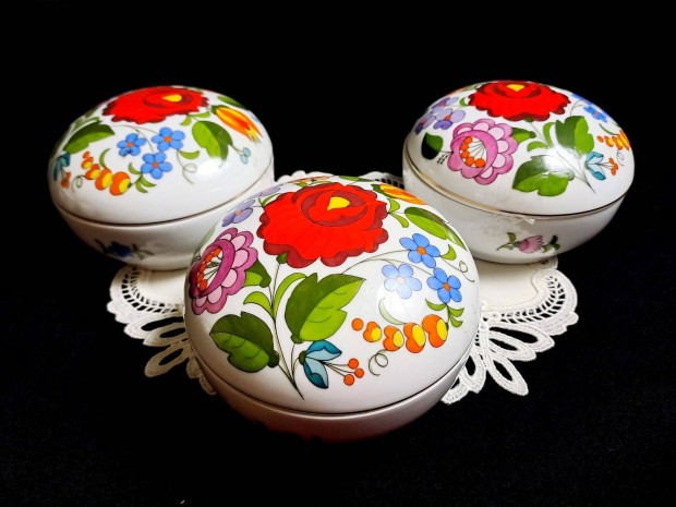 Kzzel festett Kalocsai porceln bonbonier 12 cm