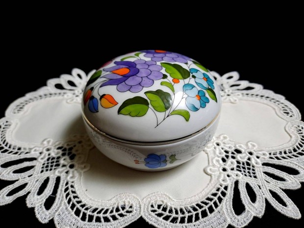 Kzzel festett Kalocsai porceln bonbonier 9 cm