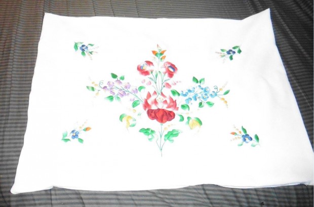 Kézzel hímzett párnahuzat 39X59cm