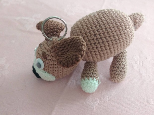 Kzzel horgolt kutya amigurumi plss jtk kulcstart