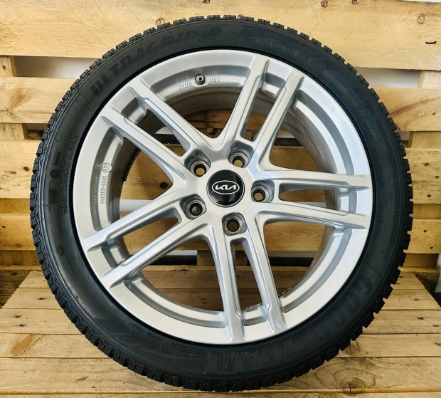 Kia 17es téli szett Ceed Peoceed 225 45 R17