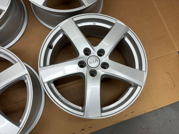 Kia 18" 5x114,3 alufelni elad 18 coll