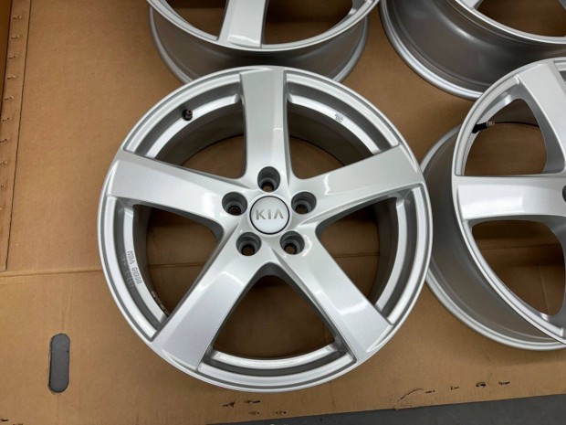 Kia 18" 5x114,3 alufelni elad 18 coll