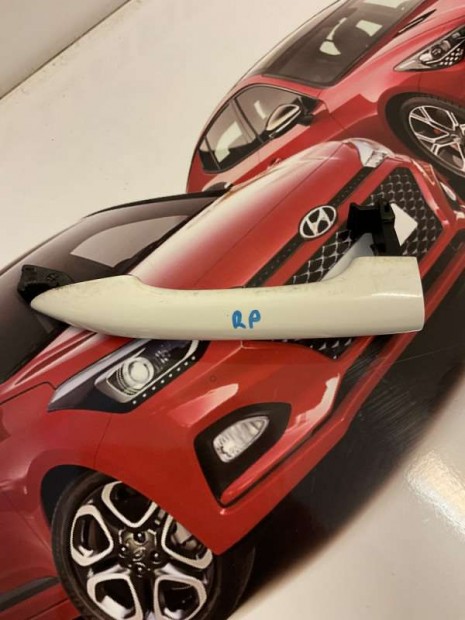 Kia Carens RP jobb hátsó külső kilincs 82661A4000-BON