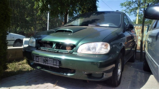 Kia Carnival alkatrszei