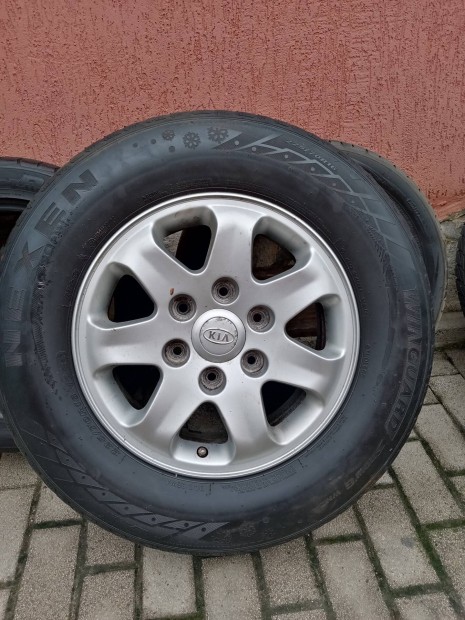 Kia Carnivl gyri szerelt garnitra 6*125*16. 