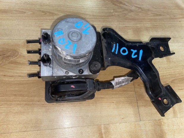 Kia Cee'd ABS kocka 61589-45200