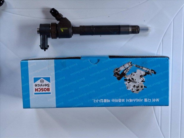 Kia Cee'd (ED) injektor 338002a900