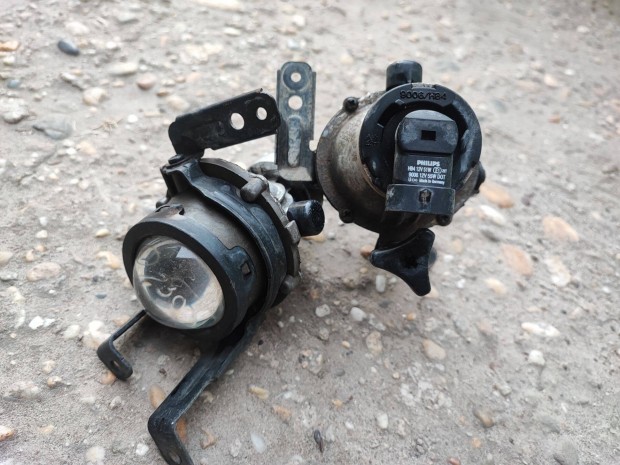 Kia Ceed 2008 k�dl�mpa p�r Philips izz�kkal