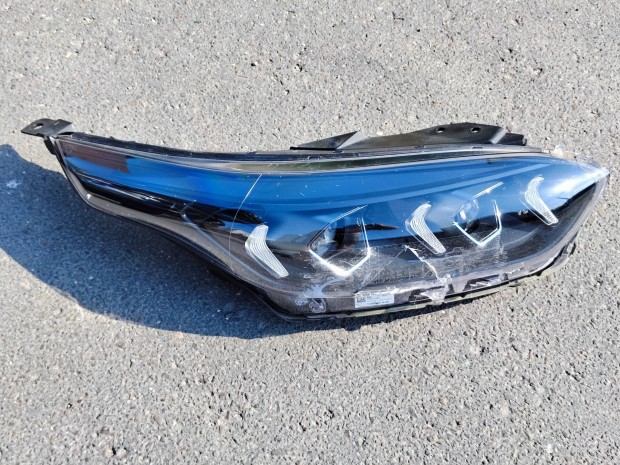 Kia Ceed CD s�r�lt Full LED jobb f�nysz�r� 