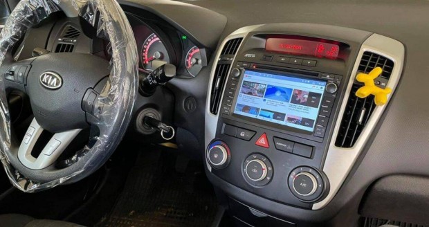 Kia Ceed Carplay Multimdia Android GPS Rdi Tolatkamerval