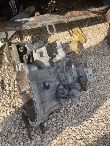 Kia Ceed ED 2.0 manu�lis 4300023280-BON