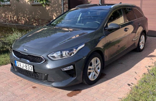 Kia Ceed Elad�