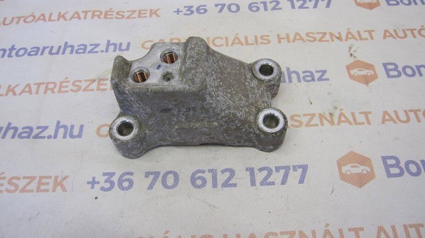 Kia Ceed Eladó gyári, bontott 1,4 benzines váltón lévő bak