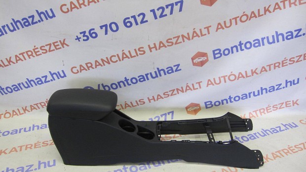 Kia Ceed Eladó gyári, bontott középső box könyöklős