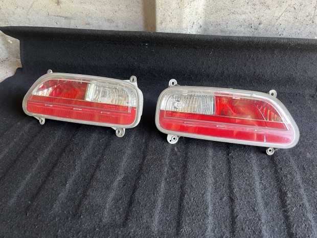 Kia Ceed JD hátsó lökhárító lámpa