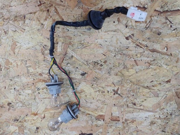 Kia Ceed Sw (2012-2018) H�ts� L�mpa Foglalat