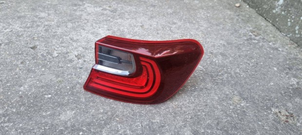 Kia Ceed (CD) Jobb hts lmpa 92402j7050